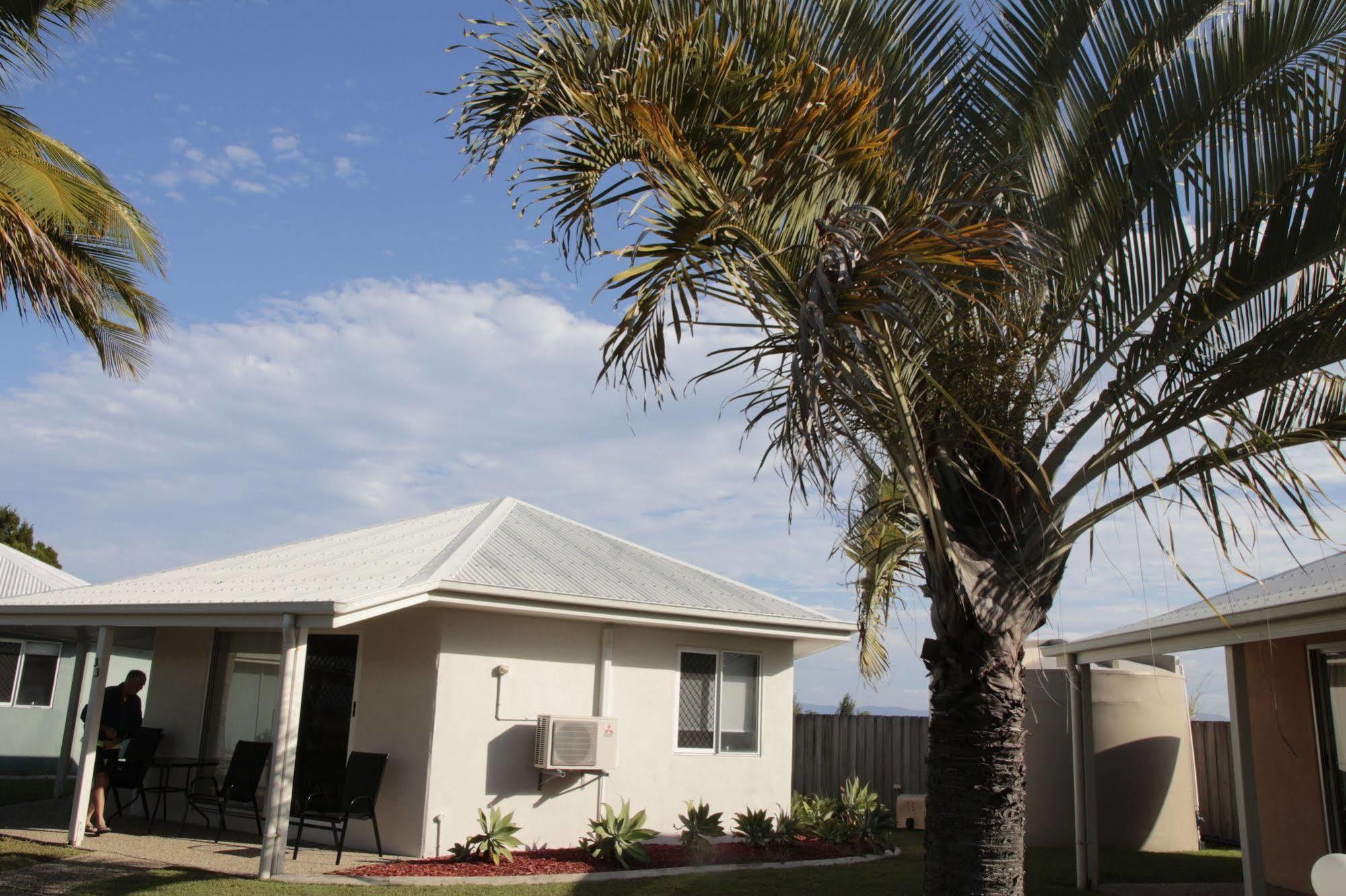 Illawong Beach Resort Mackay Exterior photo