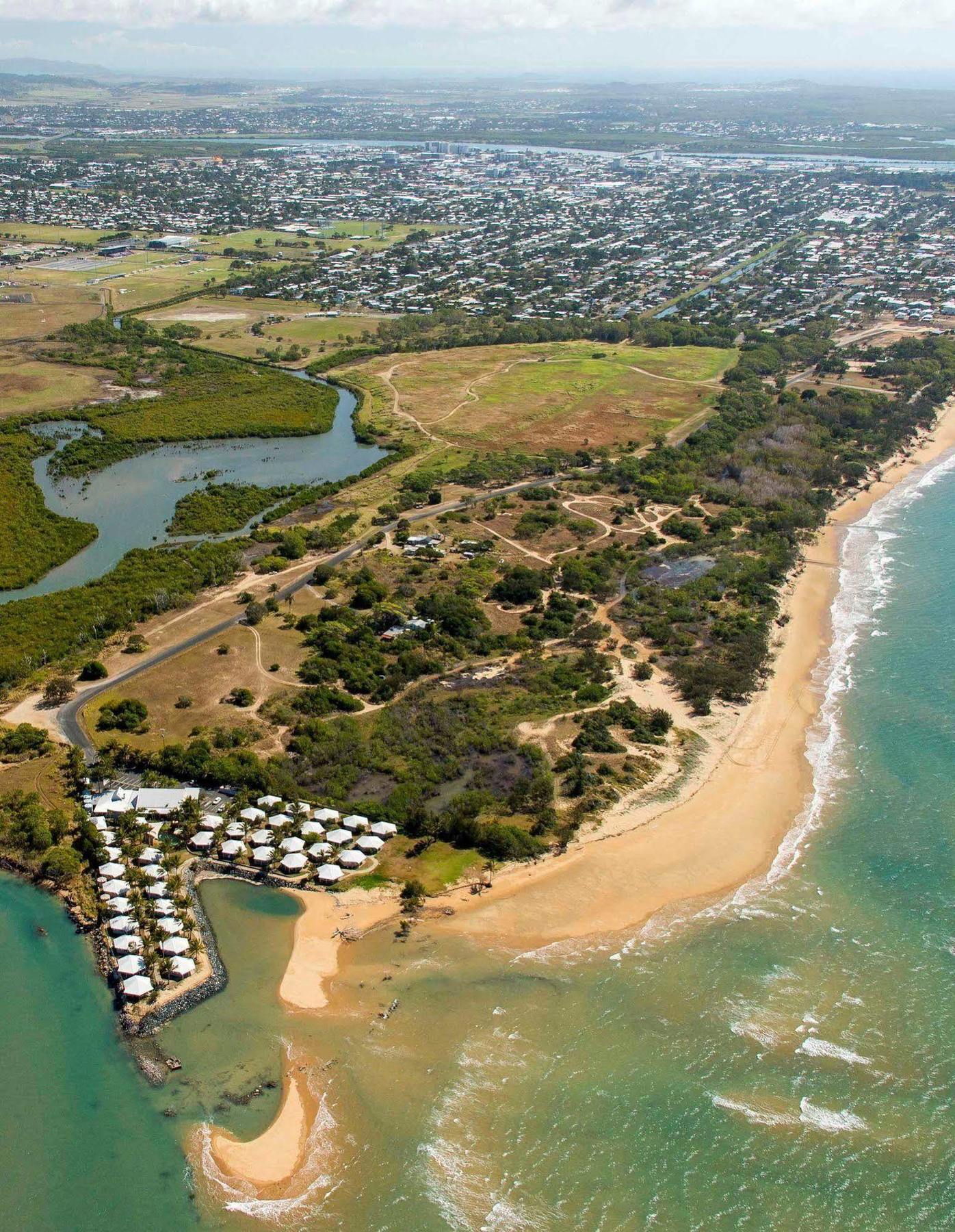 Illawong Beach Resort Mackay Exterior photo